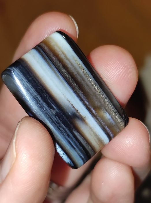 Unikalny agat pasiasty ze złotymi żyłkami