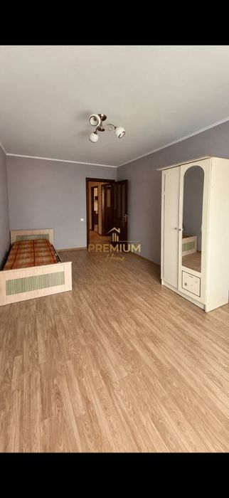 Продаж 2-кімн. квартири на Львівська, Дружба