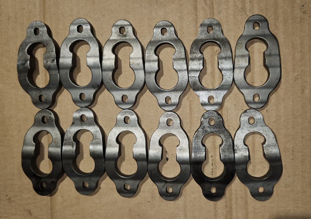 Кронштейн крепления зажим  форсунки mazda cx5 6gj 2.2 sh01 2012-2019