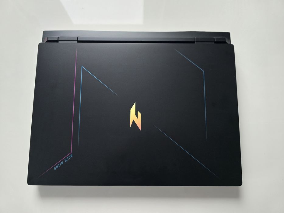 Laptop ACER Nitro 16 AN16-41-R5LX 16" IPS 165Hz R7-7840HS 16GB RAM 1TB