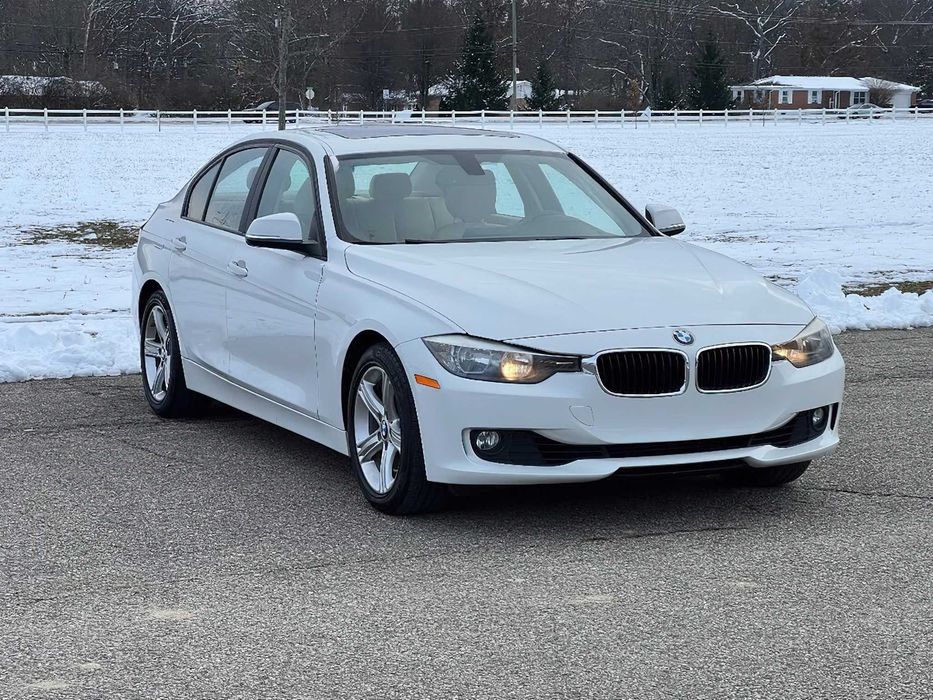 BMW 3 Series 328      2015