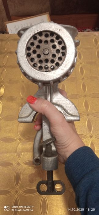 Мясорубка ручная