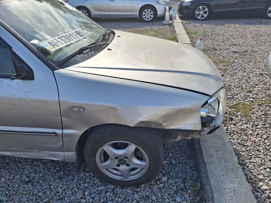 Черри амулет 
40 тис пробега
2010, 1,6 коробка 5 ст
резина в отличном состоянии
Беж
Самая полная комплектация
АБС
Кондер