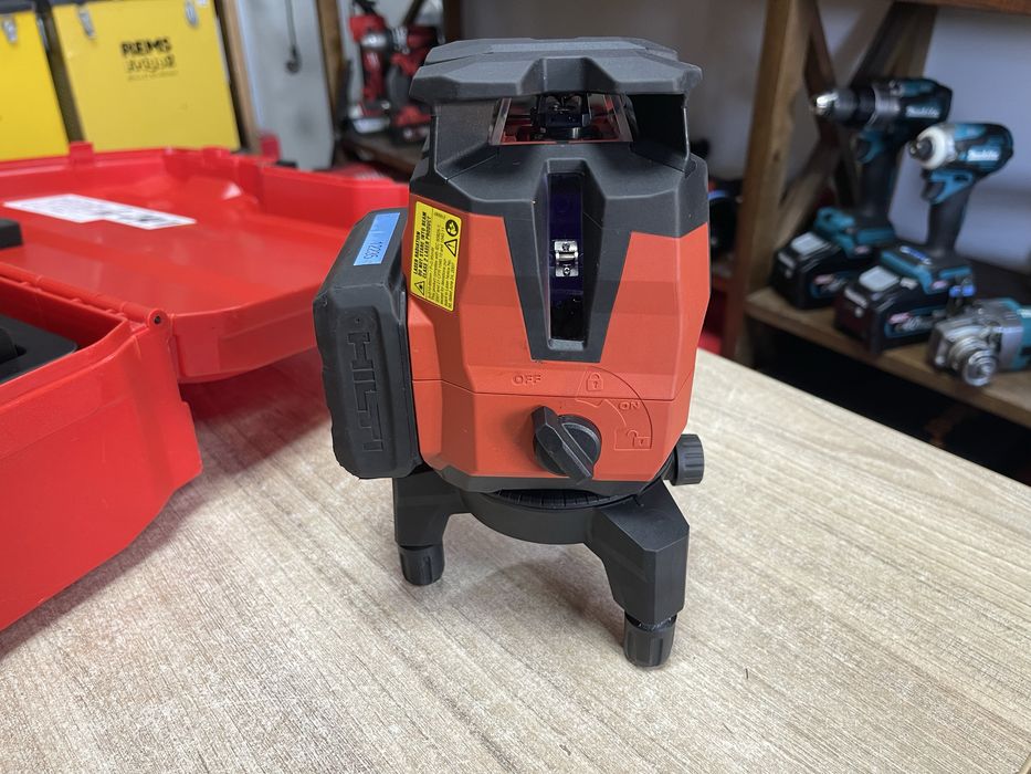 Hilti PM 40-MG / мультилінійний лазерний рівень Хілті