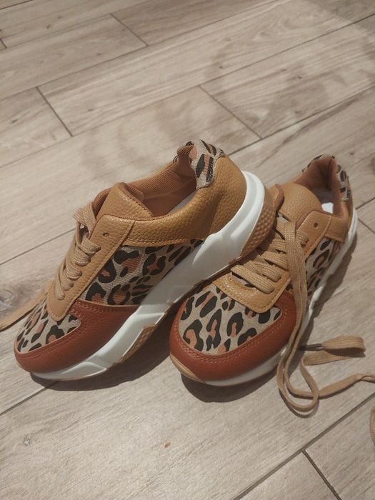 Sneakersy buty damskie panterka 37 nowe