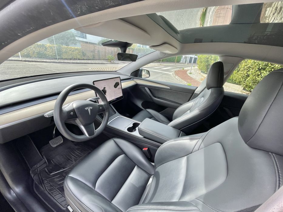 Tesla Model Y 2023 Standard Range 80.000km