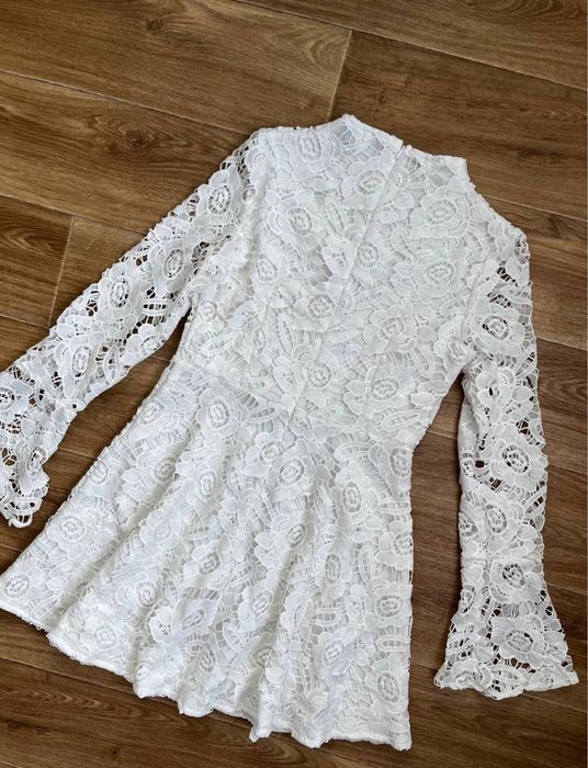 Сукня молочного кольору