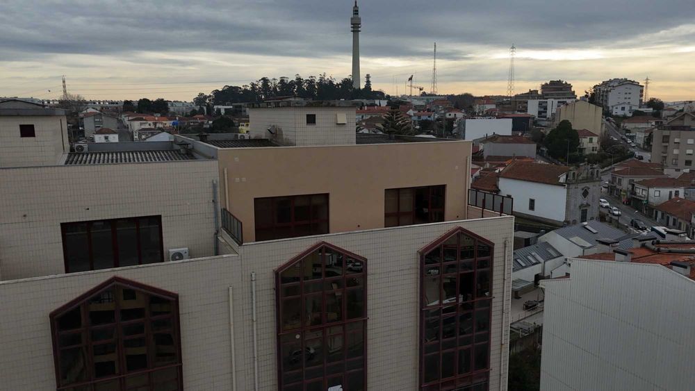 Escritório Sto Ovídio Gaia 100m² garagem privativa, terraço e elevador