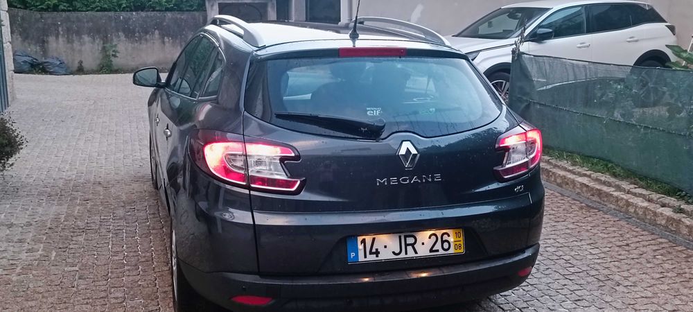 Renault Mégane III 1.5 dCi Confort III Cizenta — photo 2