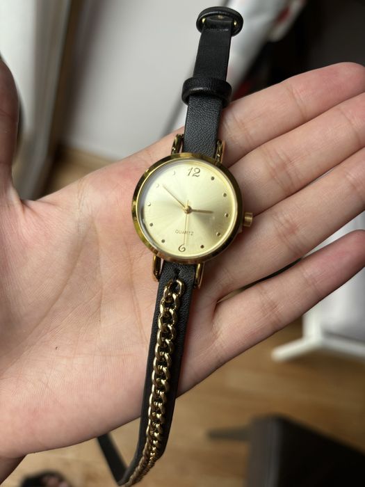 Quartz zegarek czarno złoty
