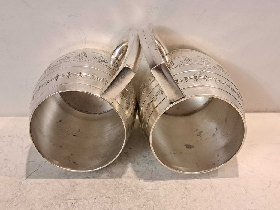 Резные бокалы -  Пивная бочка -  латунь, серебрение.