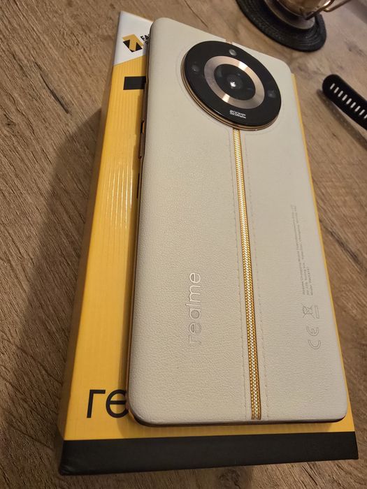 Smartfon Realme 11 pro +