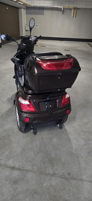 Skuter elektryczny econelo