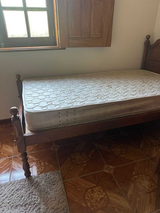 Cama solteiro, completa