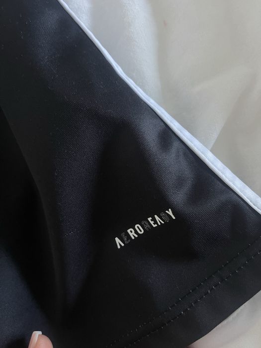 Benfica away shirt Neres