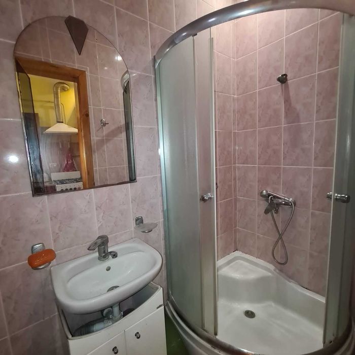 Здається дім біля термального басейна в Берегово подобово