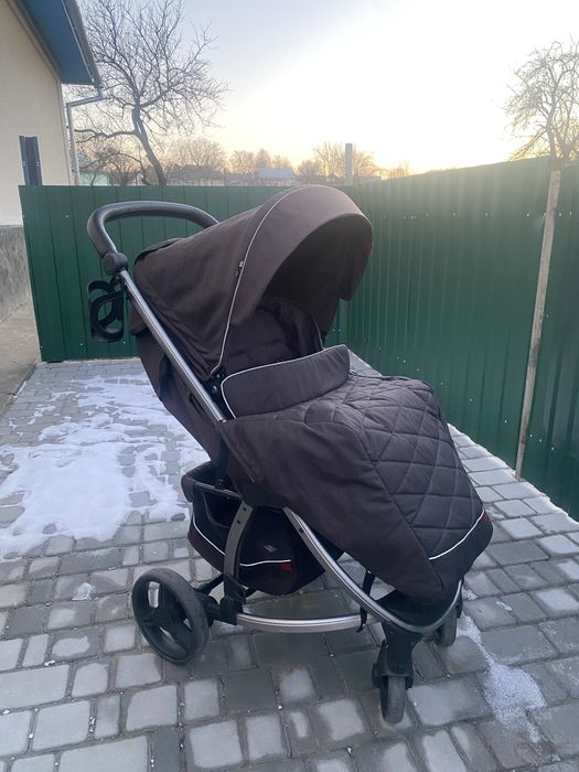 Прогулянкова каляска Carrello Vista