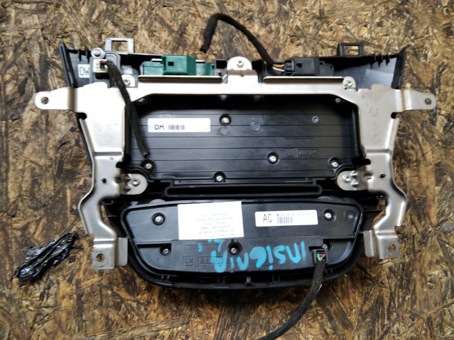Panel klimatyzacji / radia opel insignia astra j