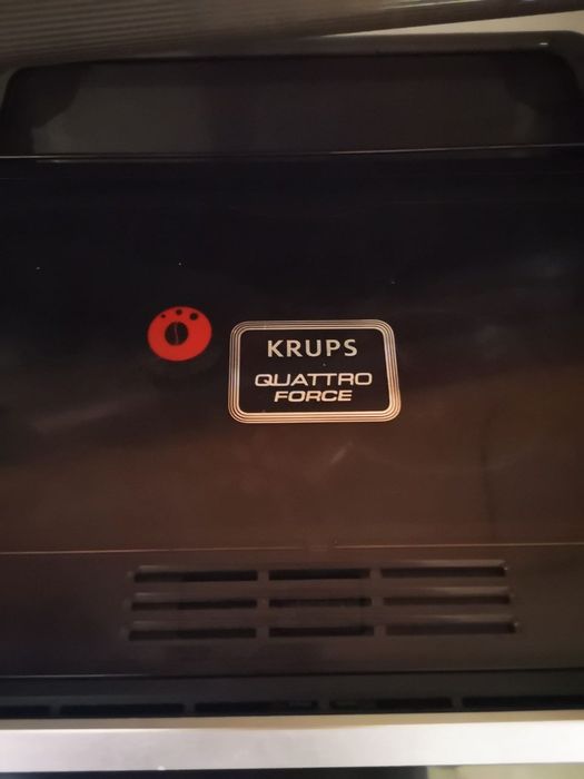 Máquina de Café KRUPS EA891110 Evidence (15 bar - 3 Níveis de Moagem)