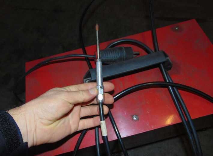 Podajnik drutu do spawarki laserowej FWS-01A