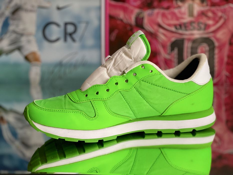 Мужские кроссовки фирменные (46) размер