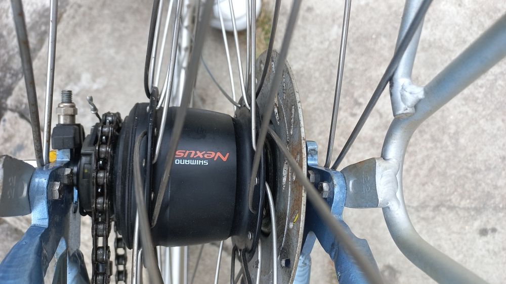 Rower trekingowy alu. Gazelle  na nexus 8