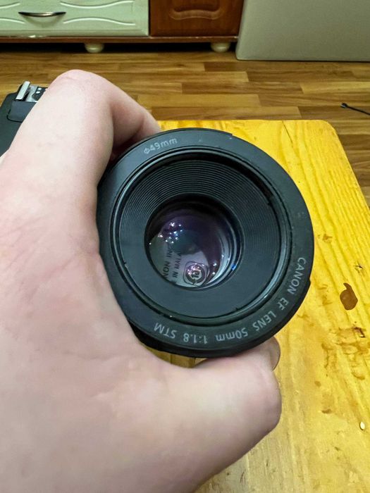 Фотоаппарат Canon EOS 250D Kit 18-55mm + Объектив 50mm f/1.8