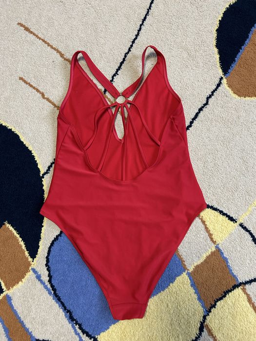 Продам купальник