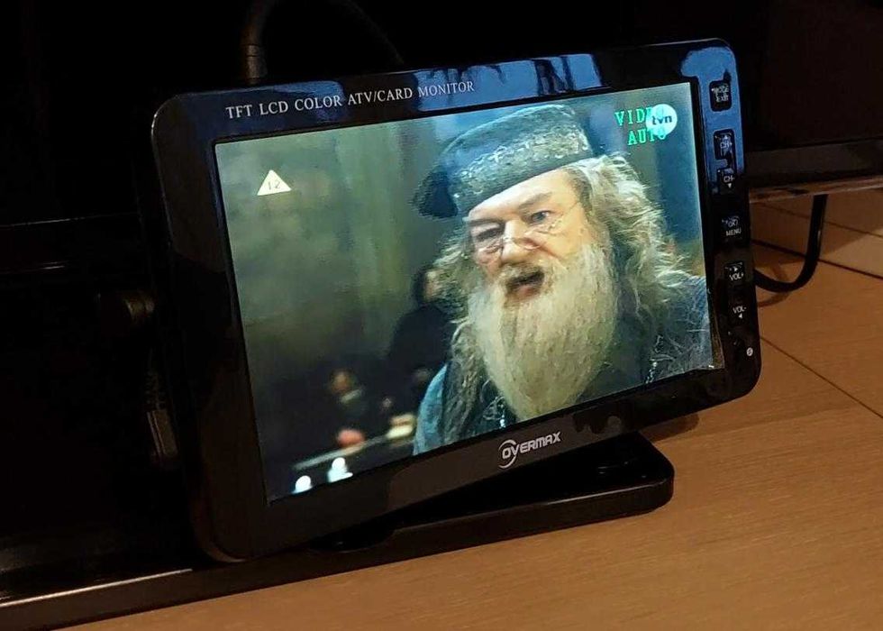Telewizor przenośny Overmax 7" + pilot + instrukcja obsługi