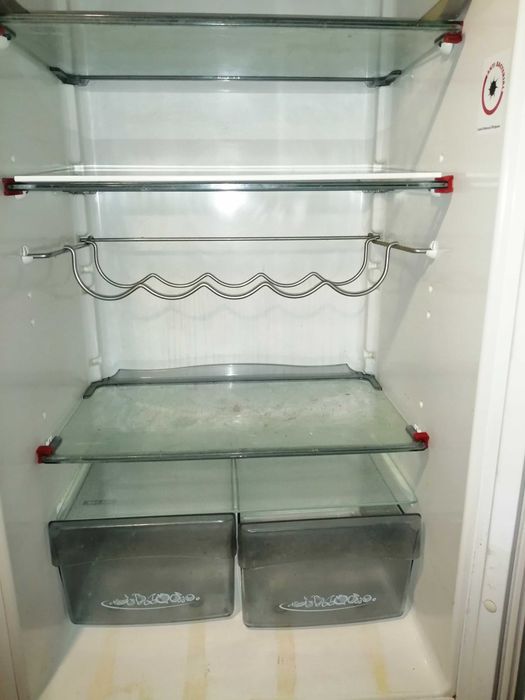 Продам холодильник Snaige RF360