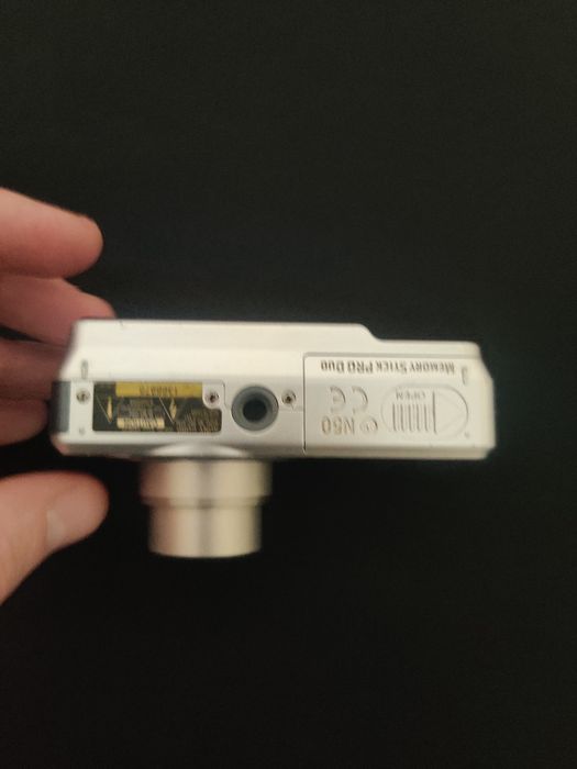 Sony Cyber-shot DSC-S730 Silver  Уцінка!!!Вінтажна Мильниця фотоапарат фотокамера