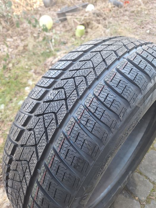 Pirelli 235/55r18 SottoZero 3 nowa