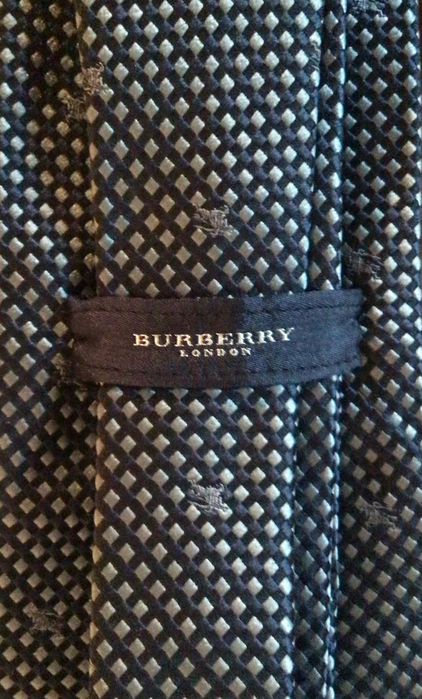 Gravatas BURBERRY como novas