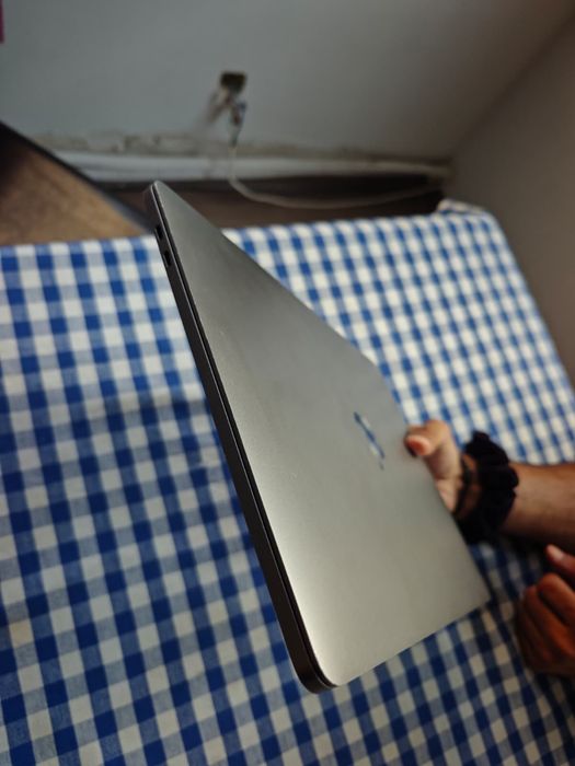 Macbook pro 2019510313339122493442
