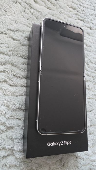 Telefon Samsung Flip 6