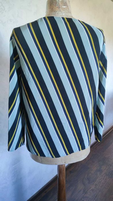 Hallhuber cienka, jedwabna bluzka/koszulka r. 34/XS