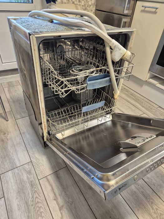 Посудомийна машина Bosch 60
