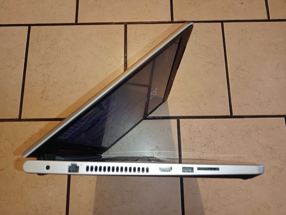 Laptop Dell 17" / i7 / 240 ssd / 8gb ram / win11
