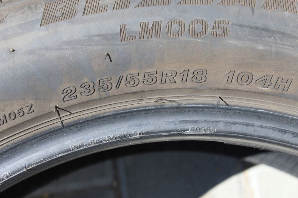 2x 235/55r18 bridgestone blizzak lm005 104h 21r 6,5mm