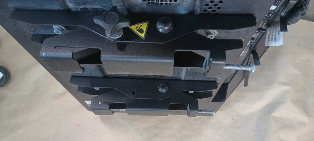 Monitor Samsung 32 Przemysłowy LAN/HDMI ,Athlon X2 Dual-Core  3 Sztuki