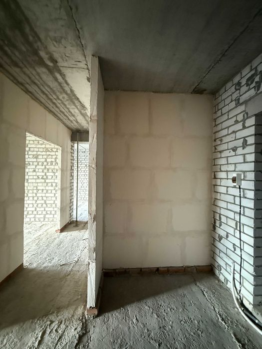 Велика квартира на Митниці в ЖК City Park з автономним опаленням