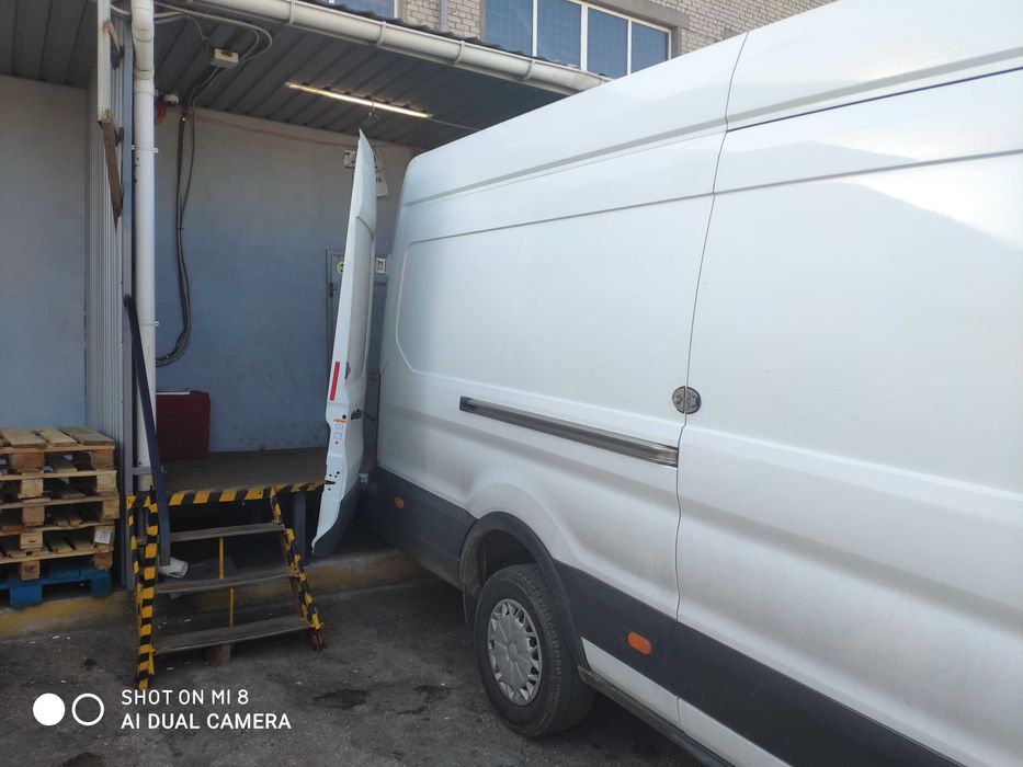 Приміщення під торгівлю 350 м.кв. фасад з рампами Оптовий ринок поруч