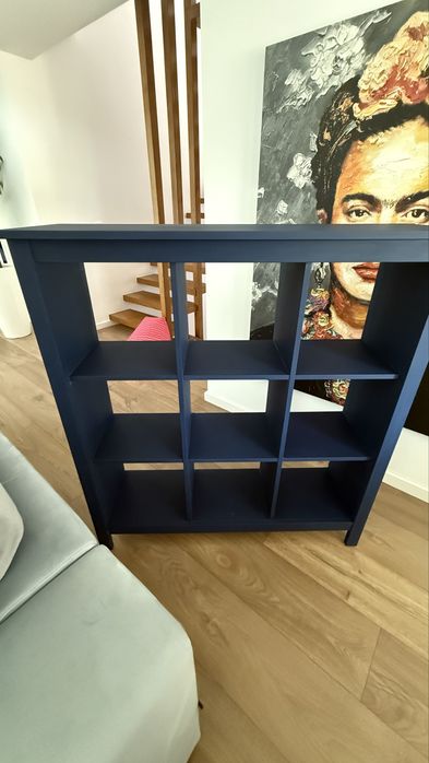 Estante ikea pintada de azul (era branca)