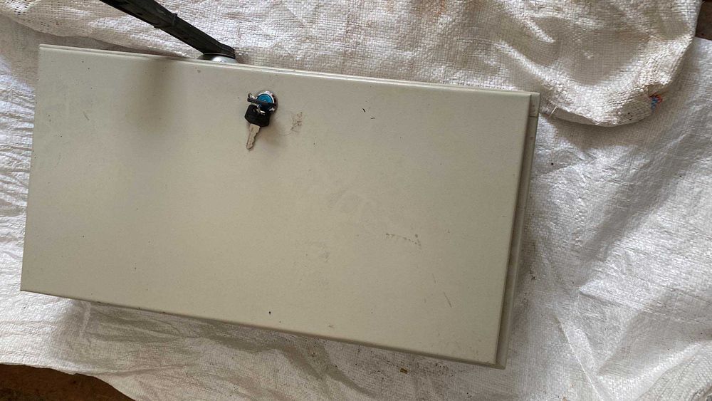 Рубільніки 100 Ам  і 400 Ам металевих корпусах ..