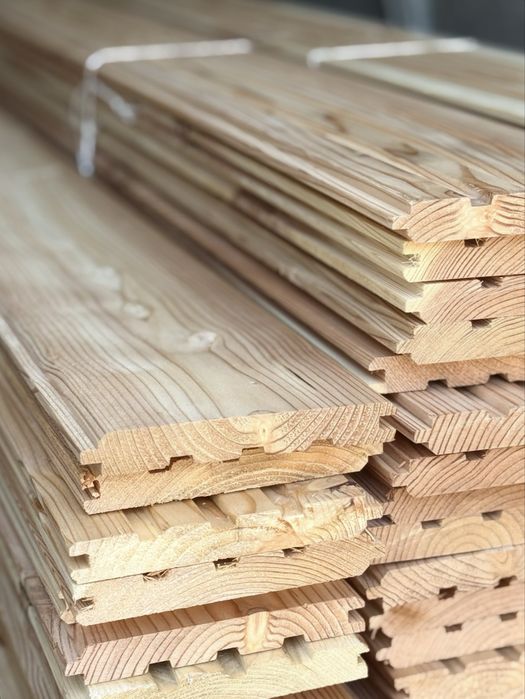 podbitka drewniana , boazeria modrzewiowa , deska elewacyjna , deski faza 2-5 m długości