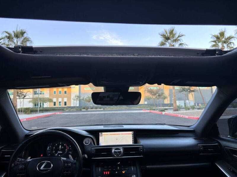 2017 Lexus IS 200t