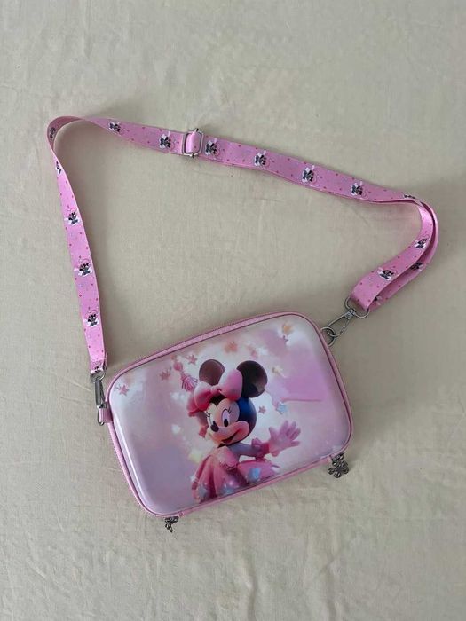 Mala tiracolo Minnie rígida cor-de-rosa para criança