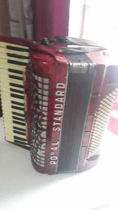 Продам аккордеон