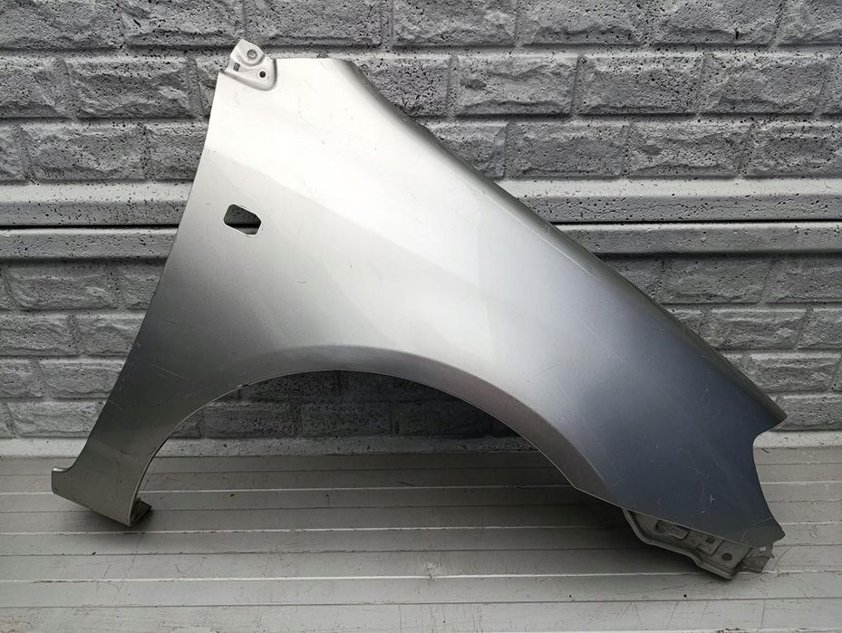 toyota corolla e12 sedan kombi 02-09 błotnik prawy oryginał