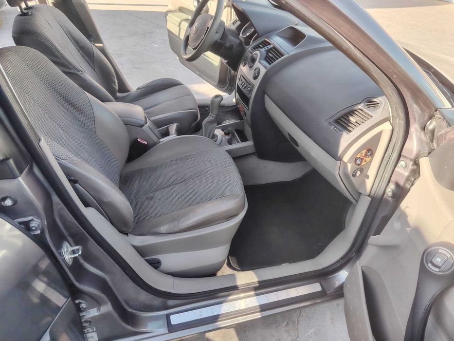 Renault Mégane — fotografia 6